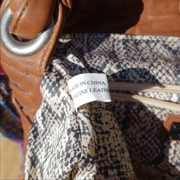 EUC Steve Madden distressed leather brown hobo - Picture 8 of 8